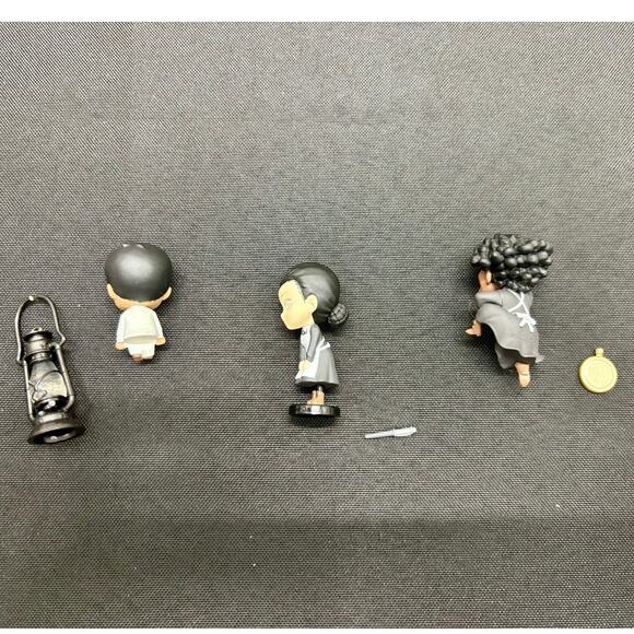 Aniplex The Promised Neverland Norman, Emma, & Ray Stair Figure Set W/ Boxes - Picture 9 of 14